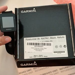 Black refurbished Garmin Forerunner 35